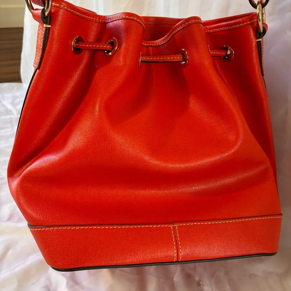 Dooney & Bourke Saffiano Kendall Crossbody Fall Tomato Bag Purse NEW - Picture 12 of 16